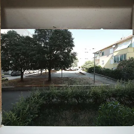 Apartament Apartman Zara *