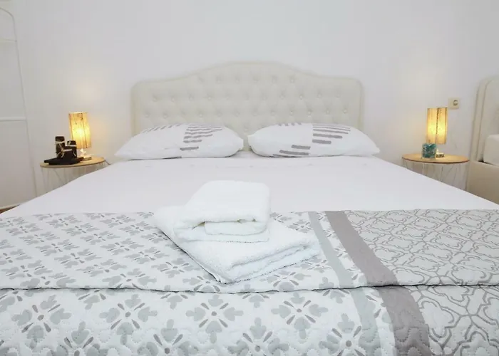 Apartman Zara شقة